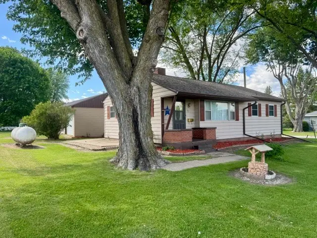 15 School Lane, Goose Lake, IA 52750 - #1