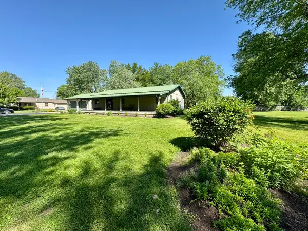 504 E Murray Street, Sesser, IL 62884