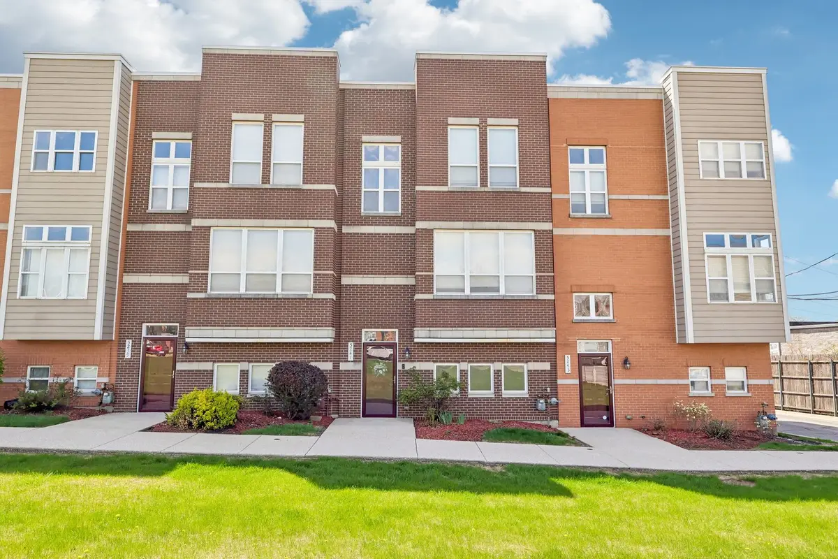 5241 W Galewood Avenue, Chicago, IL 60639 - #1