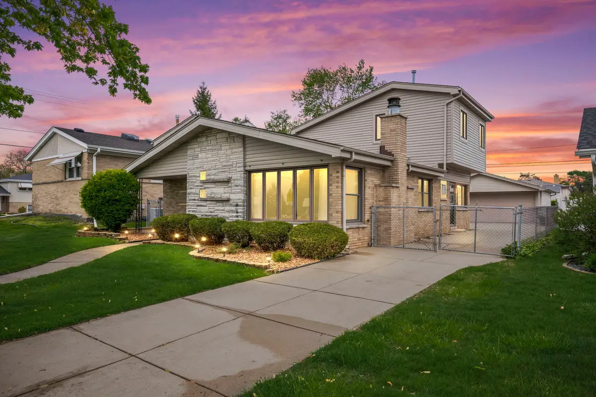 10505 S Kilbourn Avenue, Oak Lawn, IL 60453 - #1