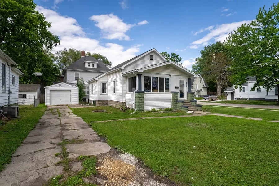 301 W Graham Street, Bloomington, IL 61701 - #2