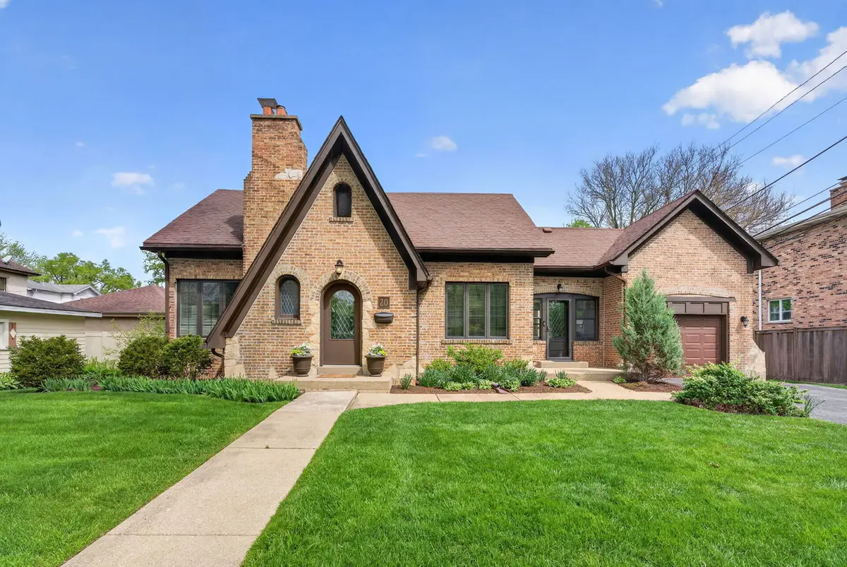 20 45th Street, Western Springs, IL 60558 - #1