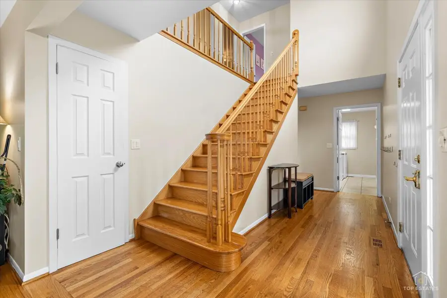 705 Gregor Lane, Wheeling, IL 60090 - #2