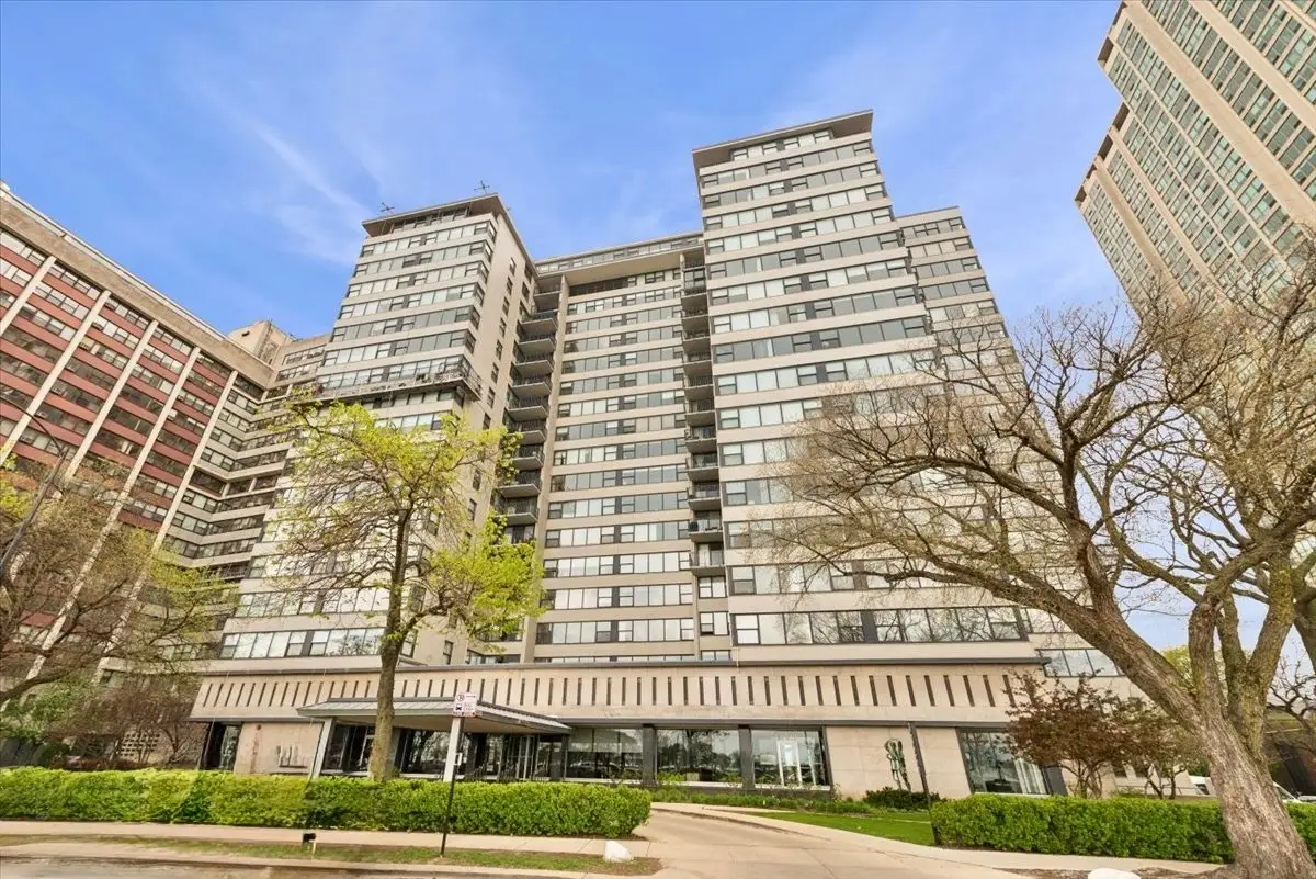 3440 N Lake Shore Drive #14B, Chicago, IL 60657 - #1