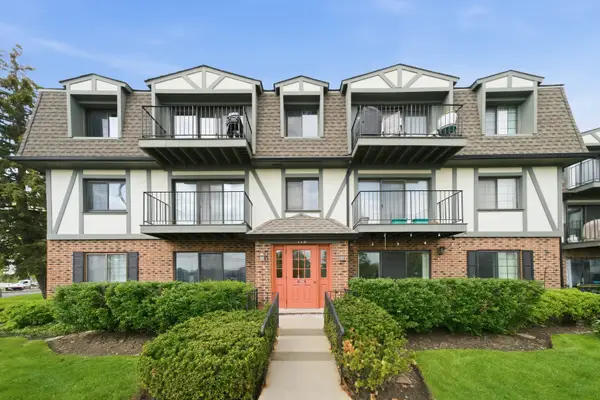 116 Steeple Drive #B, Buffalo Grove, IL 60089