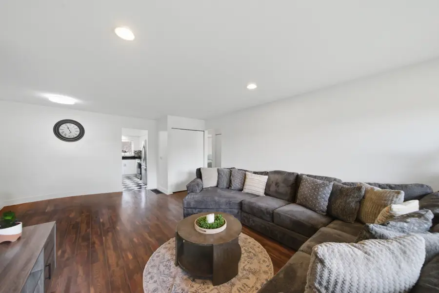 116 Steeple Drive #B, Buffalo Grove, IL 60089 - #2