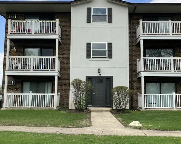 225 Gregory Street #10, Aurora, IL 60504