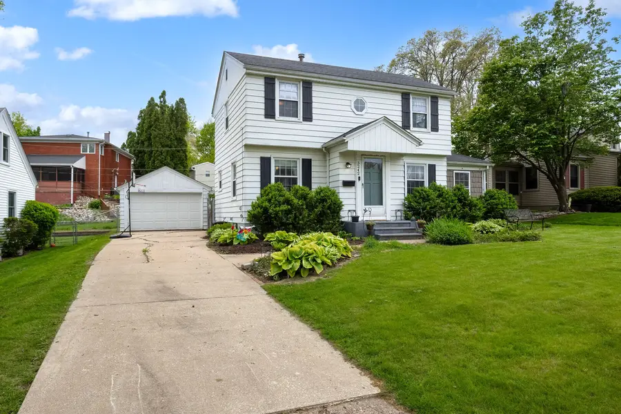 3242 14th Street, Rock Island, IL 61201 - #2