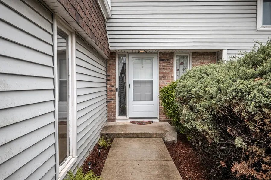 585 Sharon Way, Bolingbrook, IL 60440 - #2