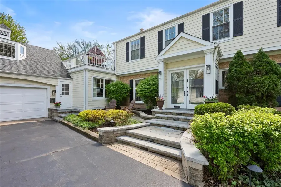 910 Chippewa Lane, Wilmette, IL 60091 - #2