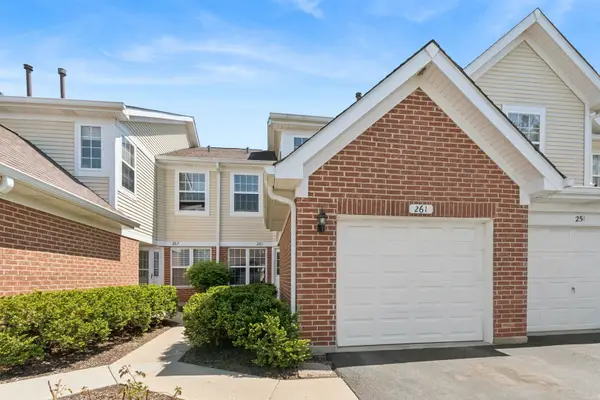 261 Ashbury Lane, Roselle, IL 60172