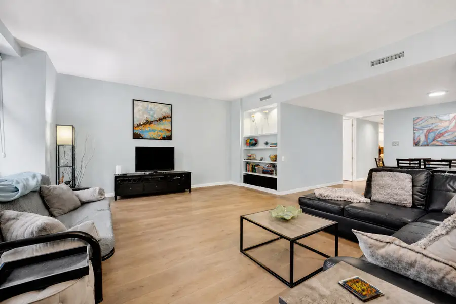 680 N Lake Shore Drive #1313, Chicago, IL 60611 - #2