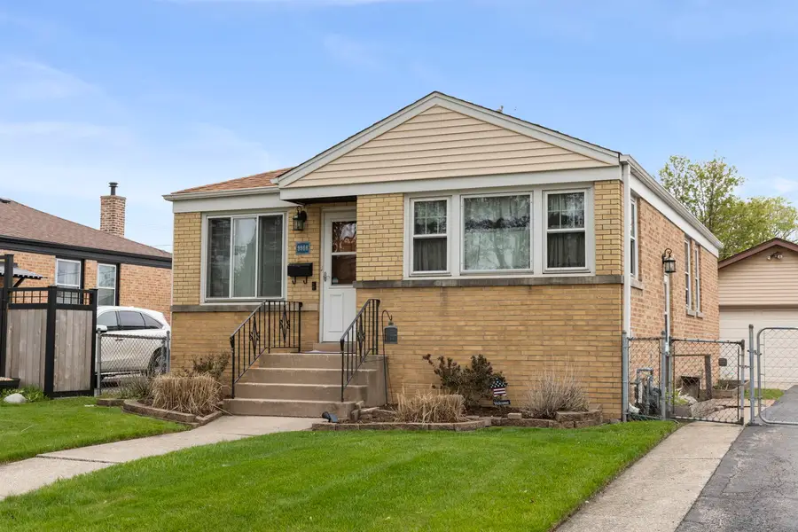 9966 Montrose Avenue, Schiller Park, IL 60176 - #2