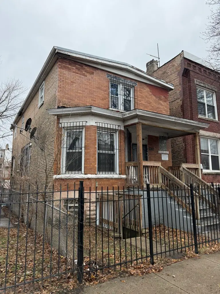 6624 S Marquette Road, Chicago, IL 60637 - #2