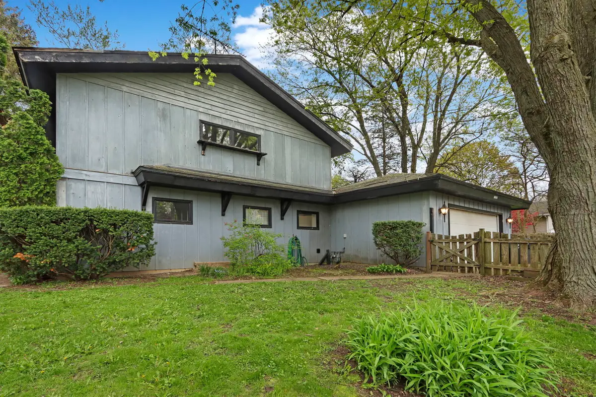 38071 N Wilson Avenue, Beach Park, IL 60087 - #1