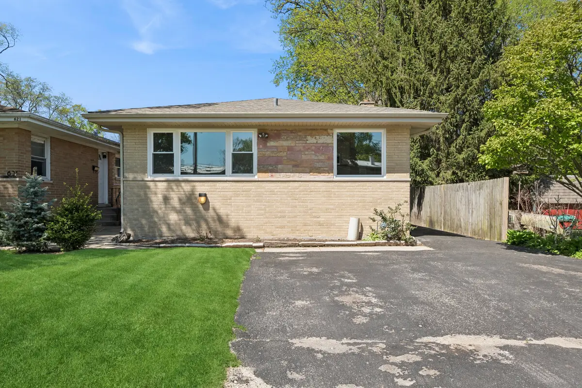 625 Hibbard Road, Wilmette, IL 60091 - #1