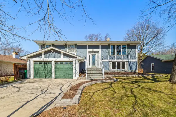 251 Hawthorne Drive, Bloomingdale, IL 60108
