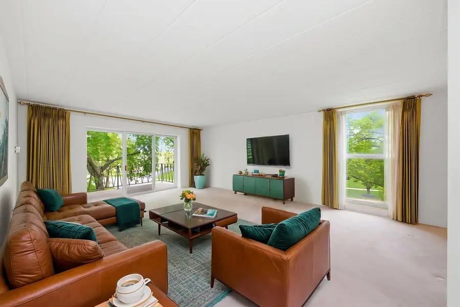 5300 Walnut Avenue #23C, Downers Grove, IL 60515 - #3