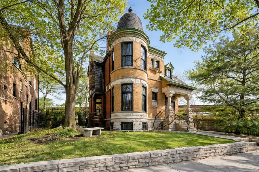 2138 W Caton Street, Chicago, IL 60647 - #2