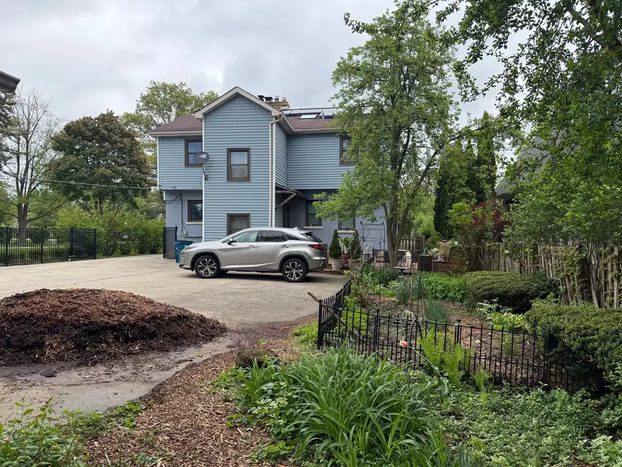 5612 S County Line Road, Hinsdale, IL 60521 - #3