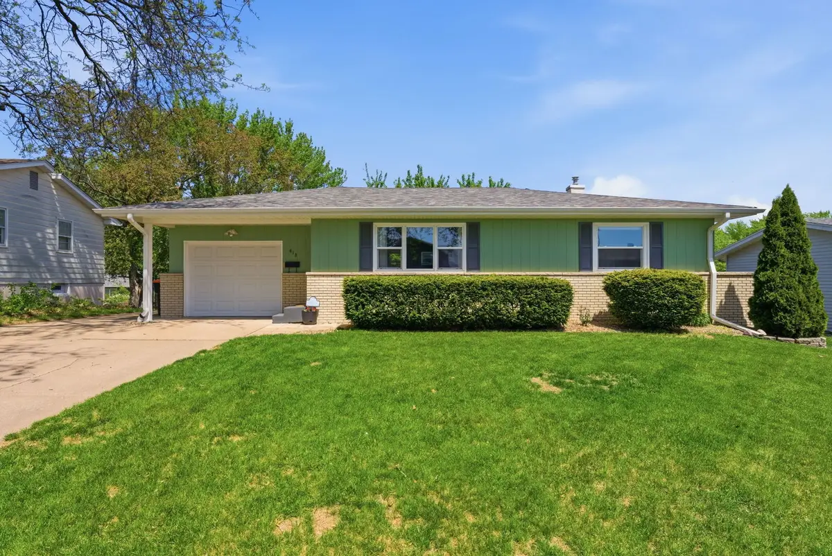 418 W 44th Street, Davenport, IA 52806 - #1