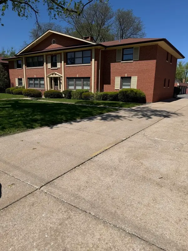 10650 W Cermak Road #2E, Westchester, IL 60154