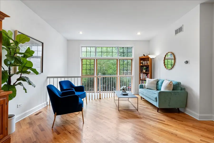 3511 N Wilton Avenue #1, Chicago, IL 60657 - #3