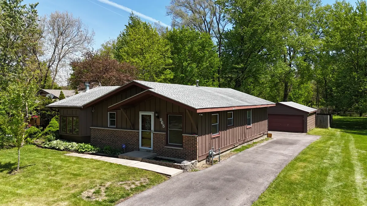 865 Riverside Drive, South Elgin, IL 60177 - #1