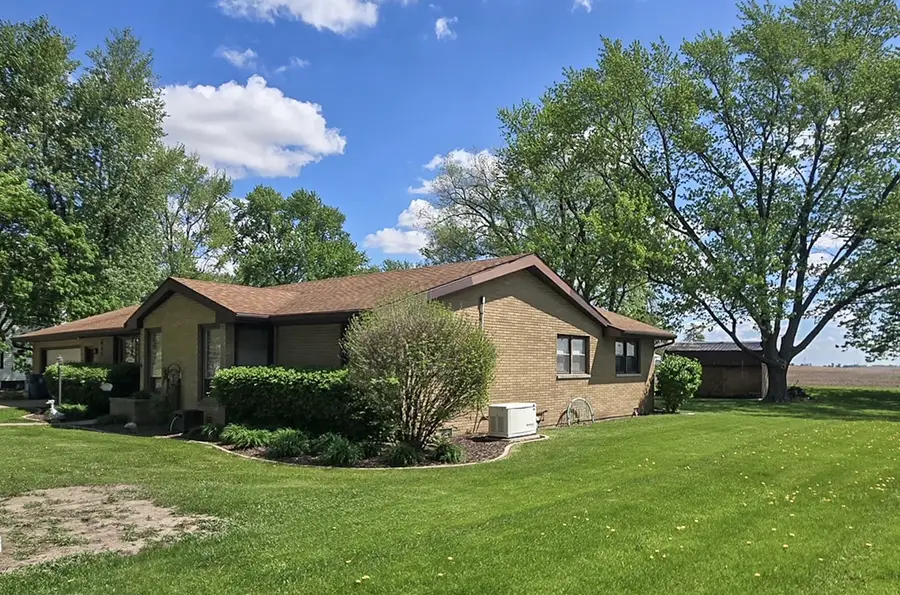 204 N Wabash Street, Odell, IL 60460 - #2