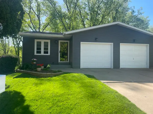 8317 10th Street W, Rock Island, IL 61201