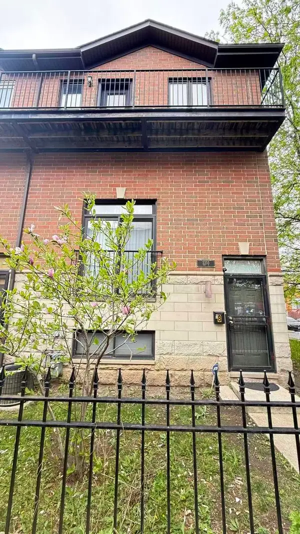 3355 S Archer Avenue #8, Chicago, IL 60608