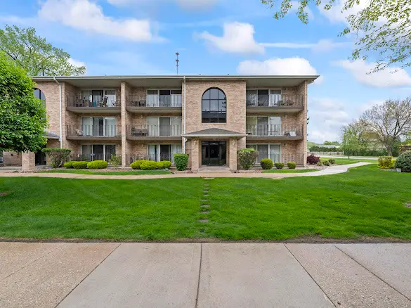 10238 Southwest Highway #3A, Chicago Ridge, IL 60415 - #2