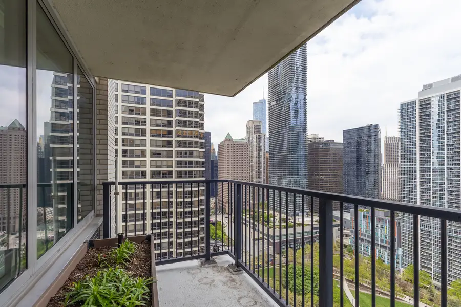 400 E Randolph Street #3320, Chicago, IL 60601 - #3