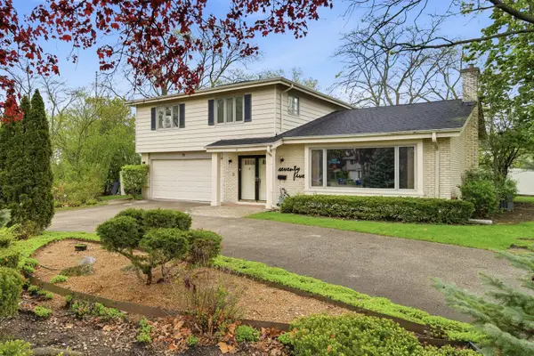 75 Eastwood Drive, Deerfield, IL 60015