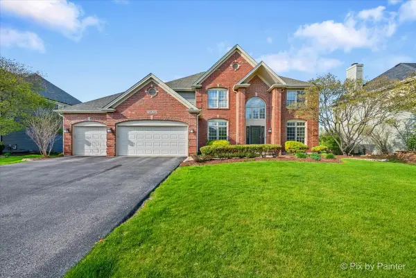 26W326 Pinehurst Drive, Winfield, IL 60190