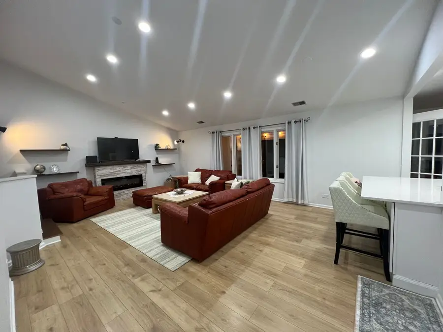 9808 Mill Drive W #2B, Palos Park, IL 60464 - #3
