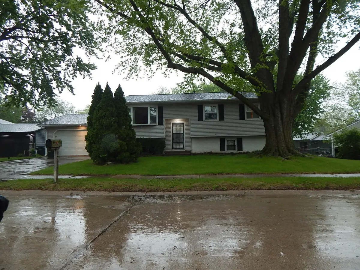 4021 Cresthill Drive, Davenport, IA 52806 - #1