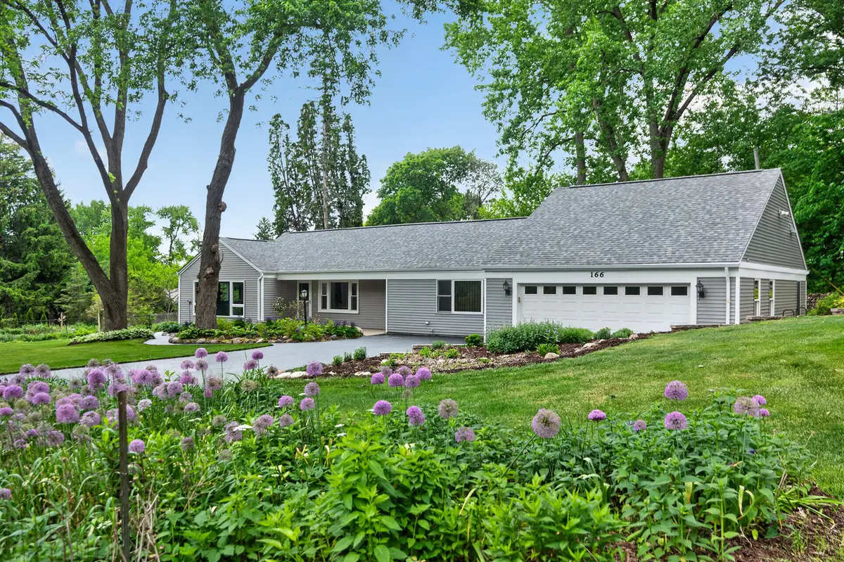 166 Mohawk Trail, Algonquin, IL 60102 - #1