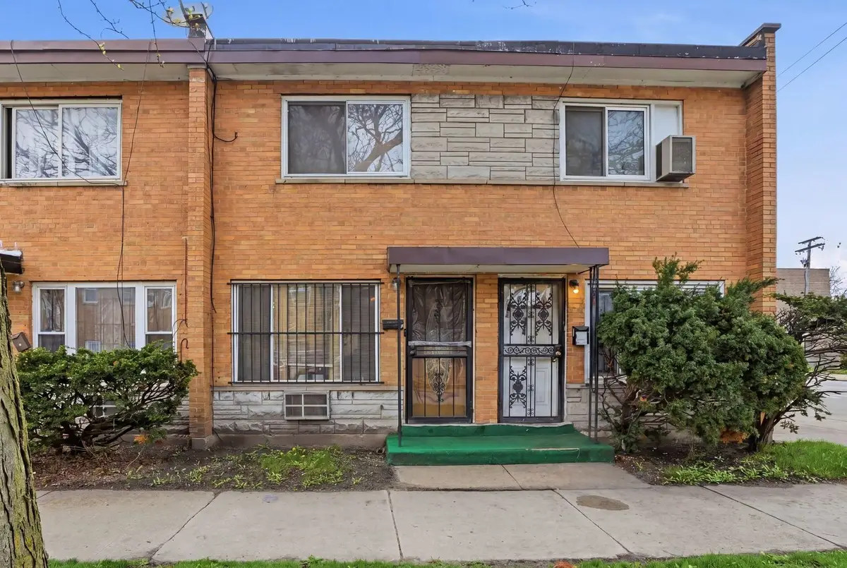 7500 S Kenwood Avenue #B, Chicago, IL 60619 - #1