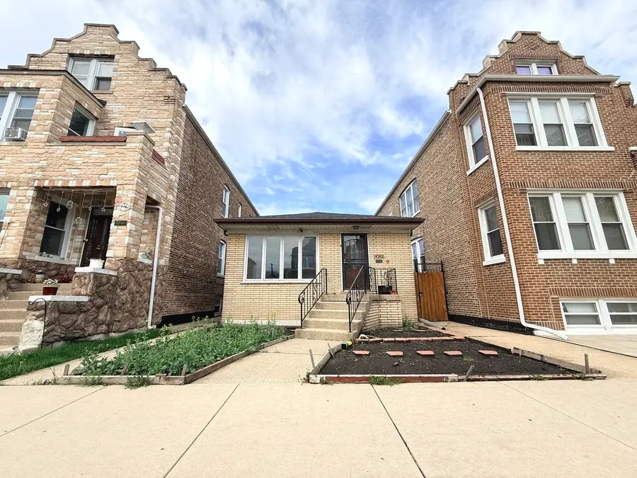 4542 S Mozart Street, Chicago, IL 60632 - #2