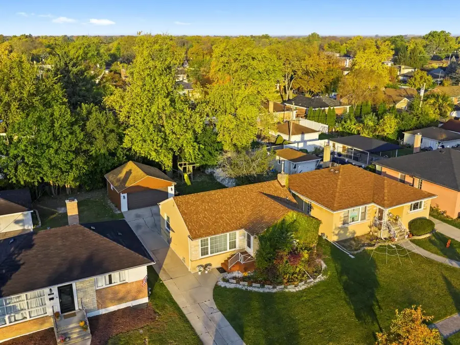 2136 Bristol Avenue, Westchester, IL 60154 - #3