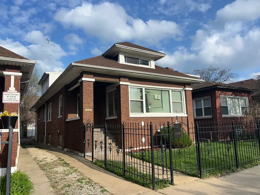 7221 S Bennett Avenue, Chicago, IL 60649 - #3