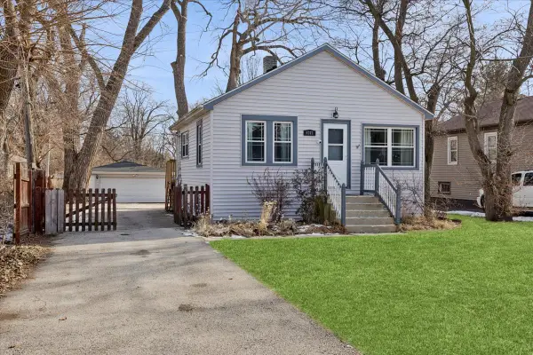 4707 River Drive, Lisle, IL 60532