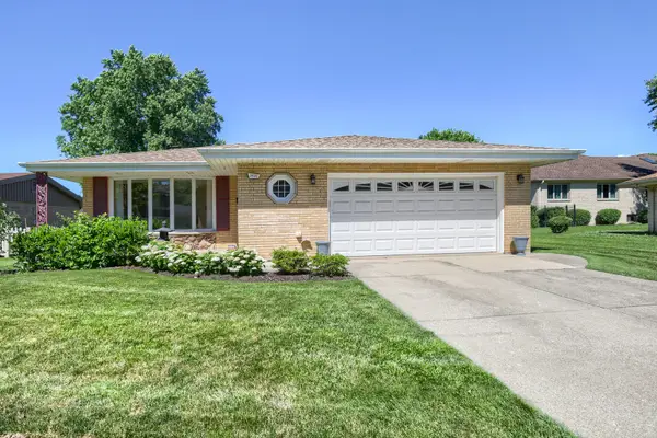 2630 Somerset Drive, Westchester, IL 60154