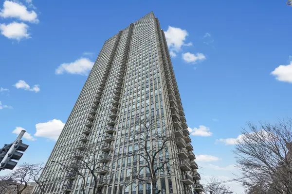 1660 N La Salle Drive #3809, Chicago, IL 60614