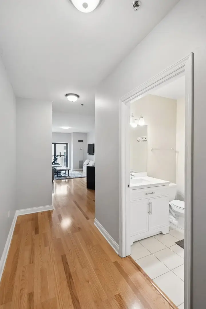 8 W Monroe Street #1209, Chicago, IL 60603 - #2