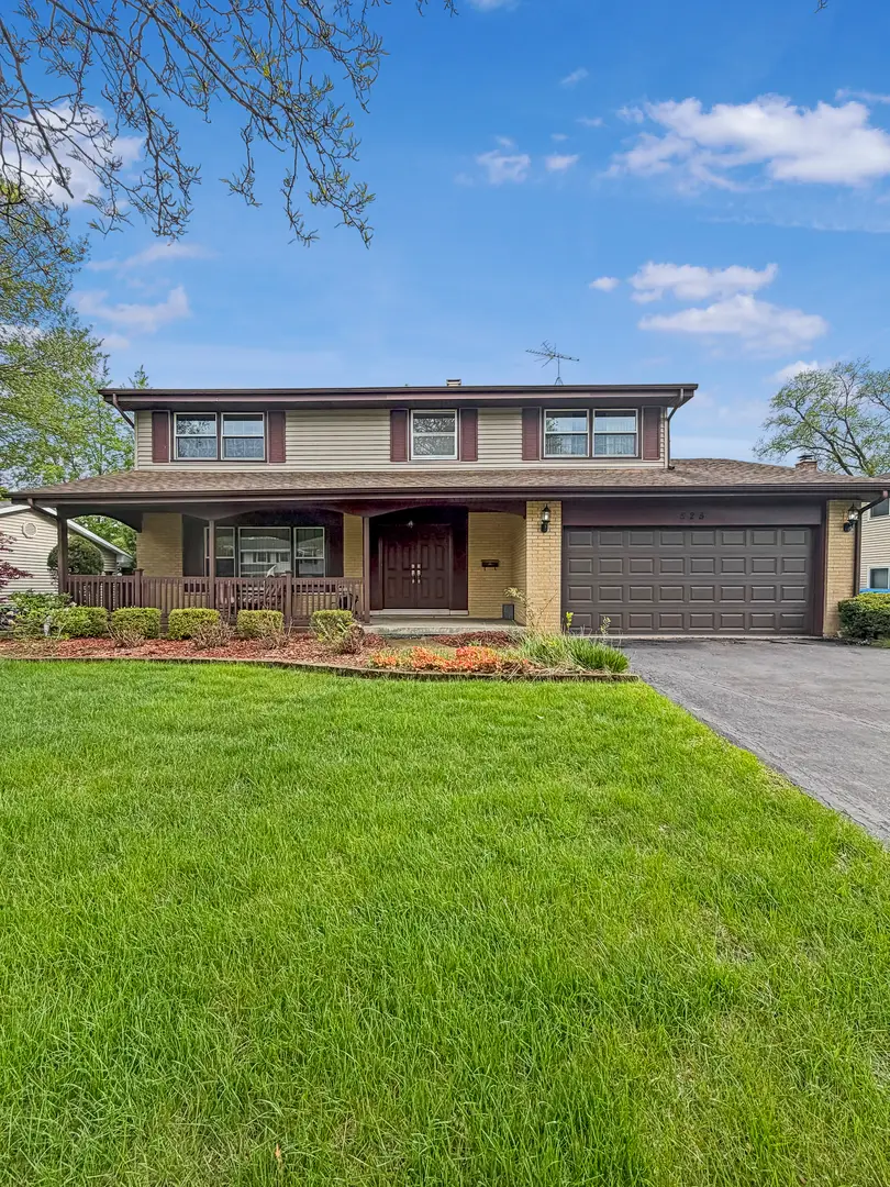 17W525 Concord Place, Darien, IL 60561 - #1
