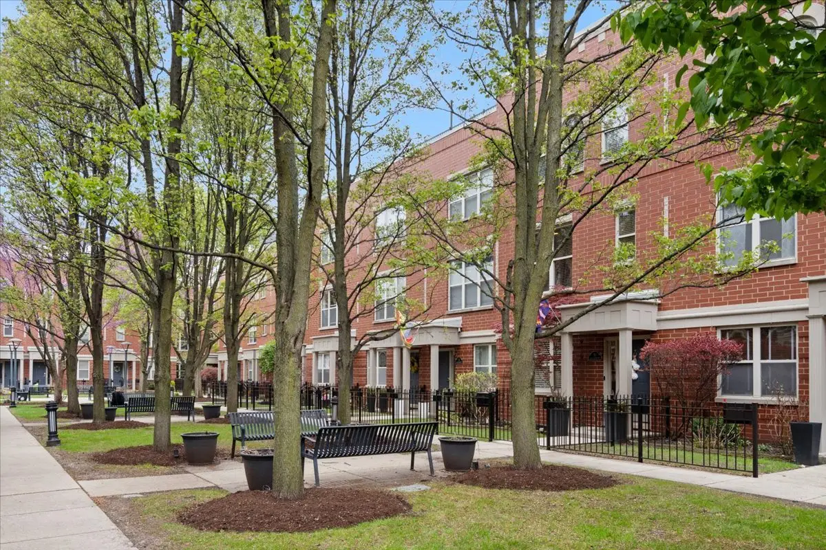 4646 N Greenview Avenue #10, Chicago, IL 60640 - #1