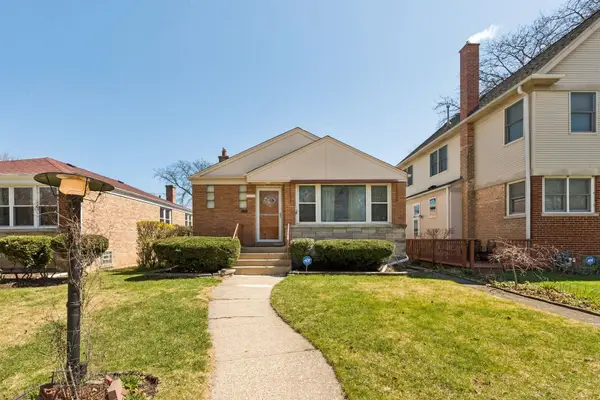 207 Brown Avenue, Evanston, IL 60202