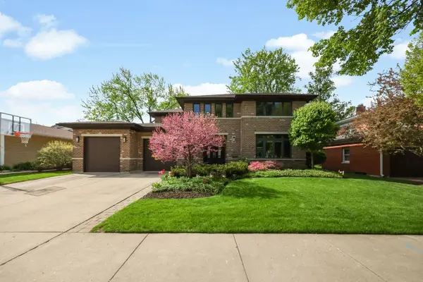 4315 Suffield Court, Skokie, IL 60076